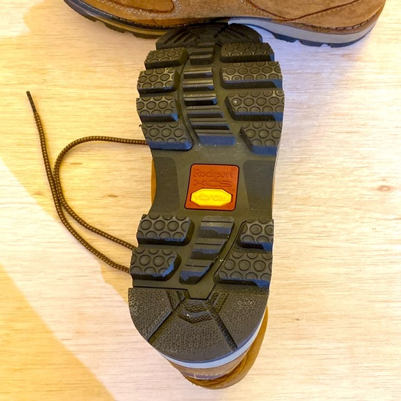 New! Rockport XCS Men Boots vibram soles, perfect for urban or trail adventures. - Picture 5 of 7